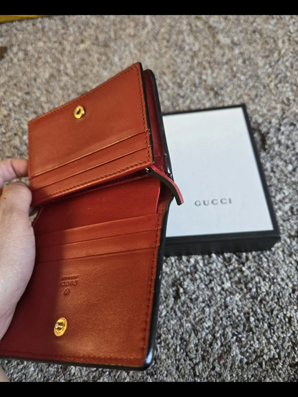 Gucci Red Quilted Leather Compact Wallet with Gold Double G - Picture 9 of 9
